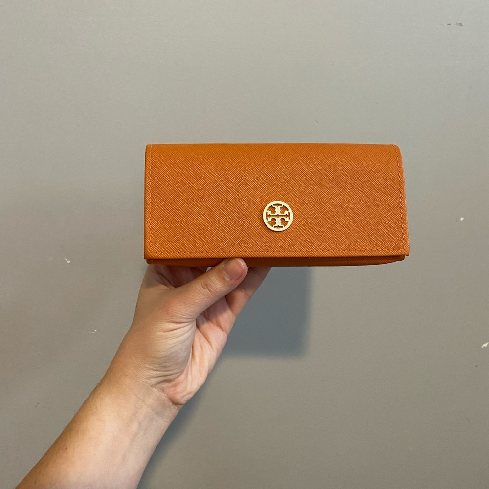 Tory Burch glasses case